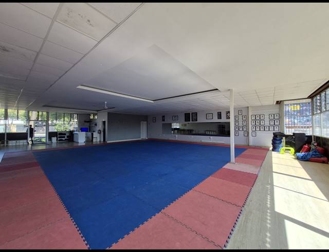 249M² OFFICE TO LET IN BIRNAM